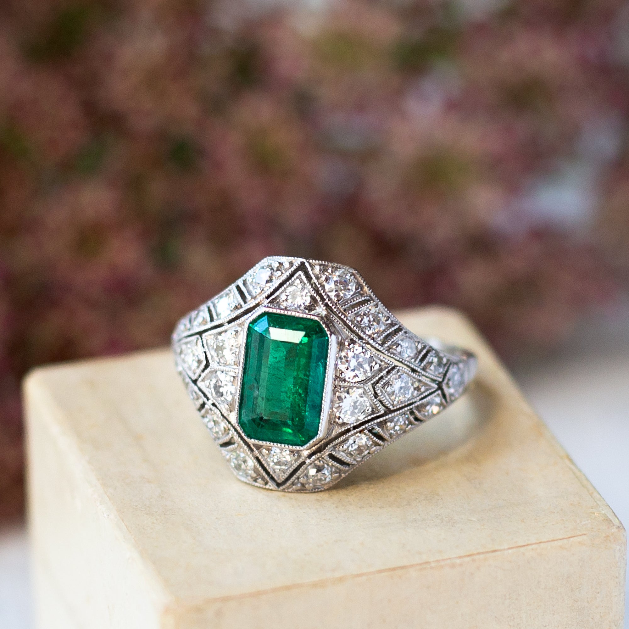 The elegance of Victorian era emeralds 💚 - Walton's Jewelry