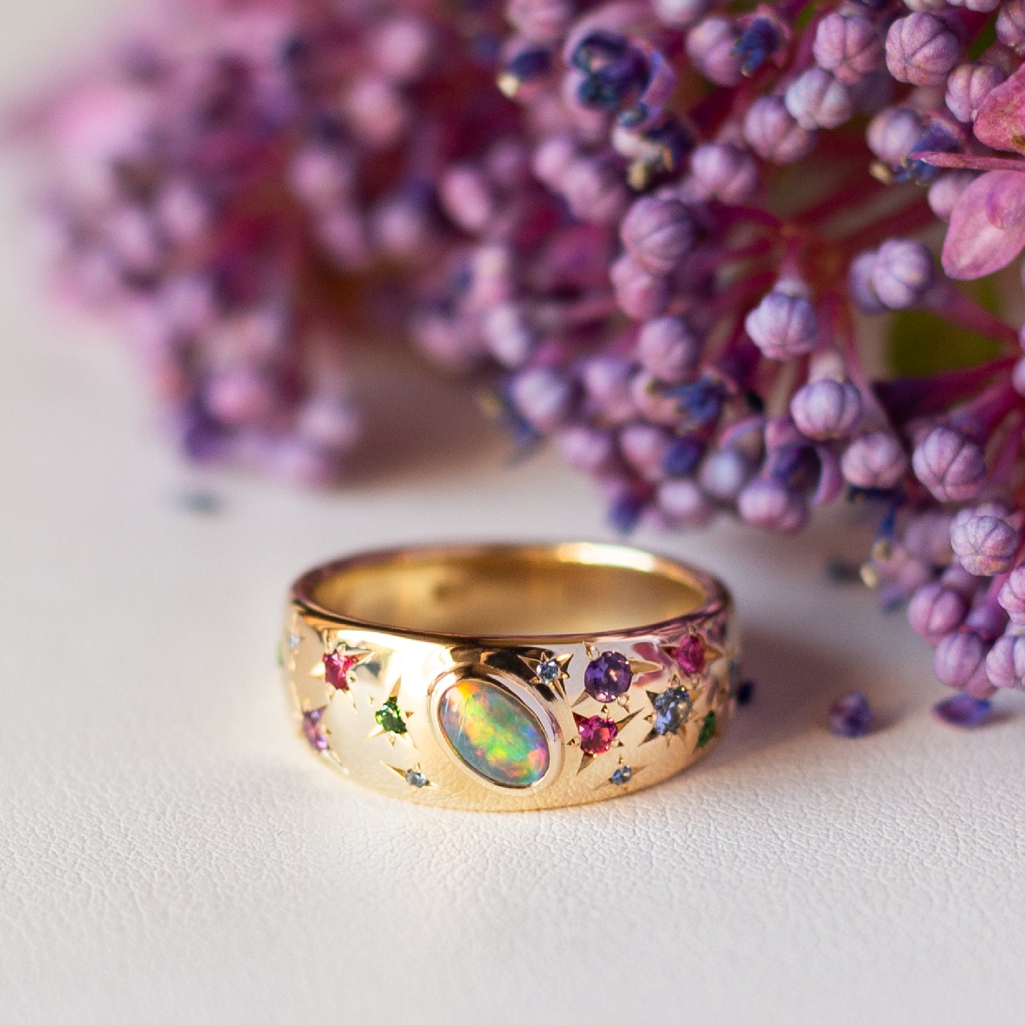 Five Frequently Asked Questions About Opals - Walton's Jewelry