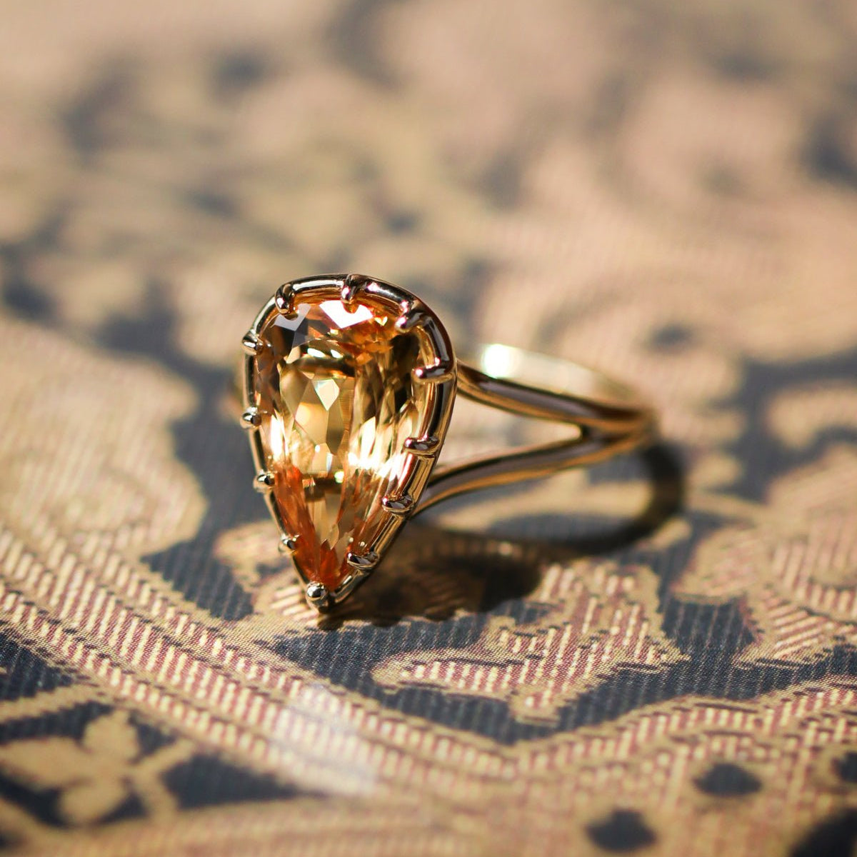 Shades of Gold: Understanding Different Colors and Karats of Gold Jewelry - Walton's Jewelry