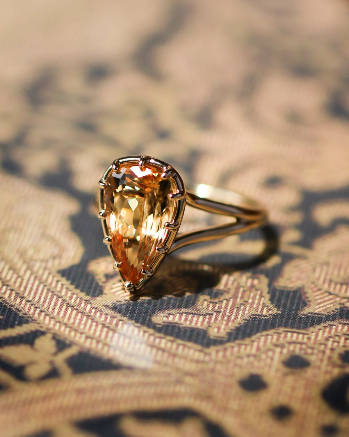 Shades of Gold: Understanding Different Colors and Karats of Gold Jewelry - Walton's Jewelry