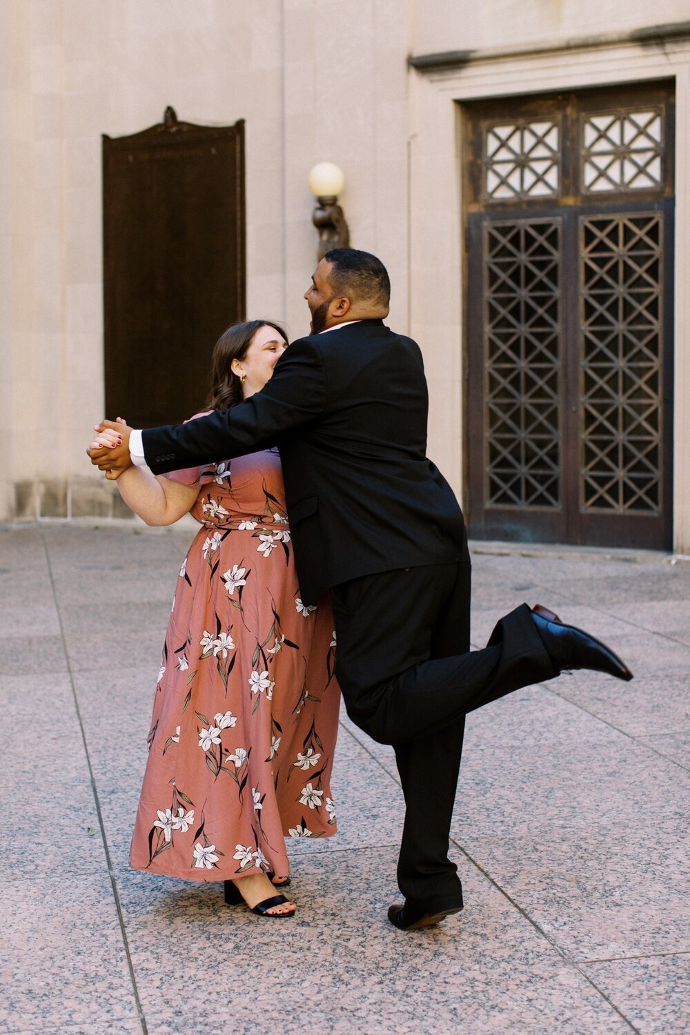 Vincent and Lindsey - Walton's Jewelry