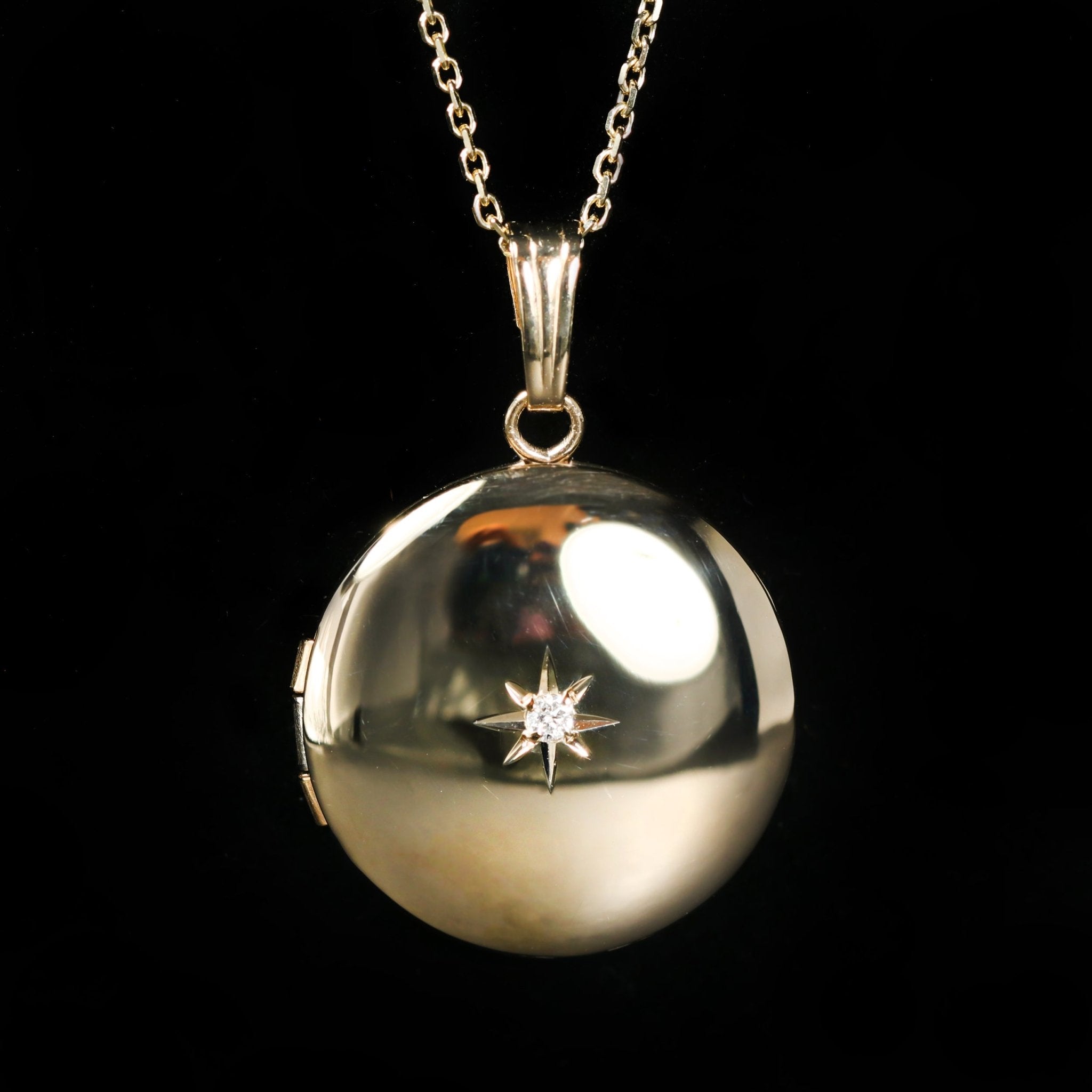 14K Yellow Gold Diamond Round Locket - Walton's Jewelry