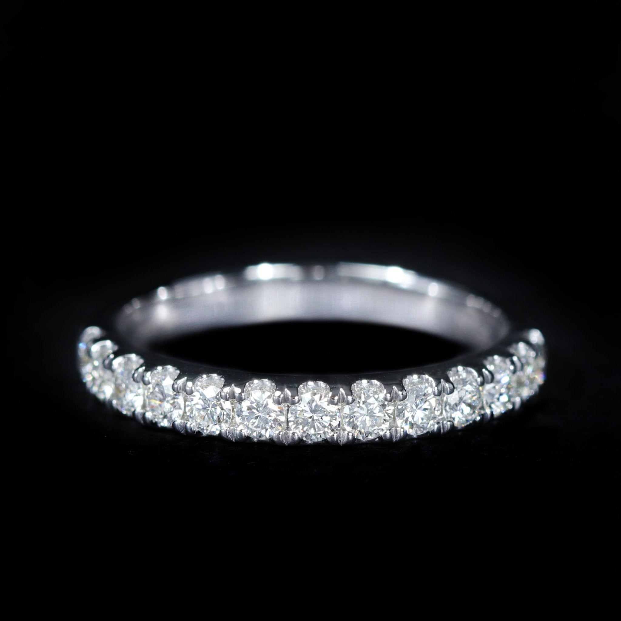 14k White Gold 0.56 Carat Diamond Band - Walton's Jewelry