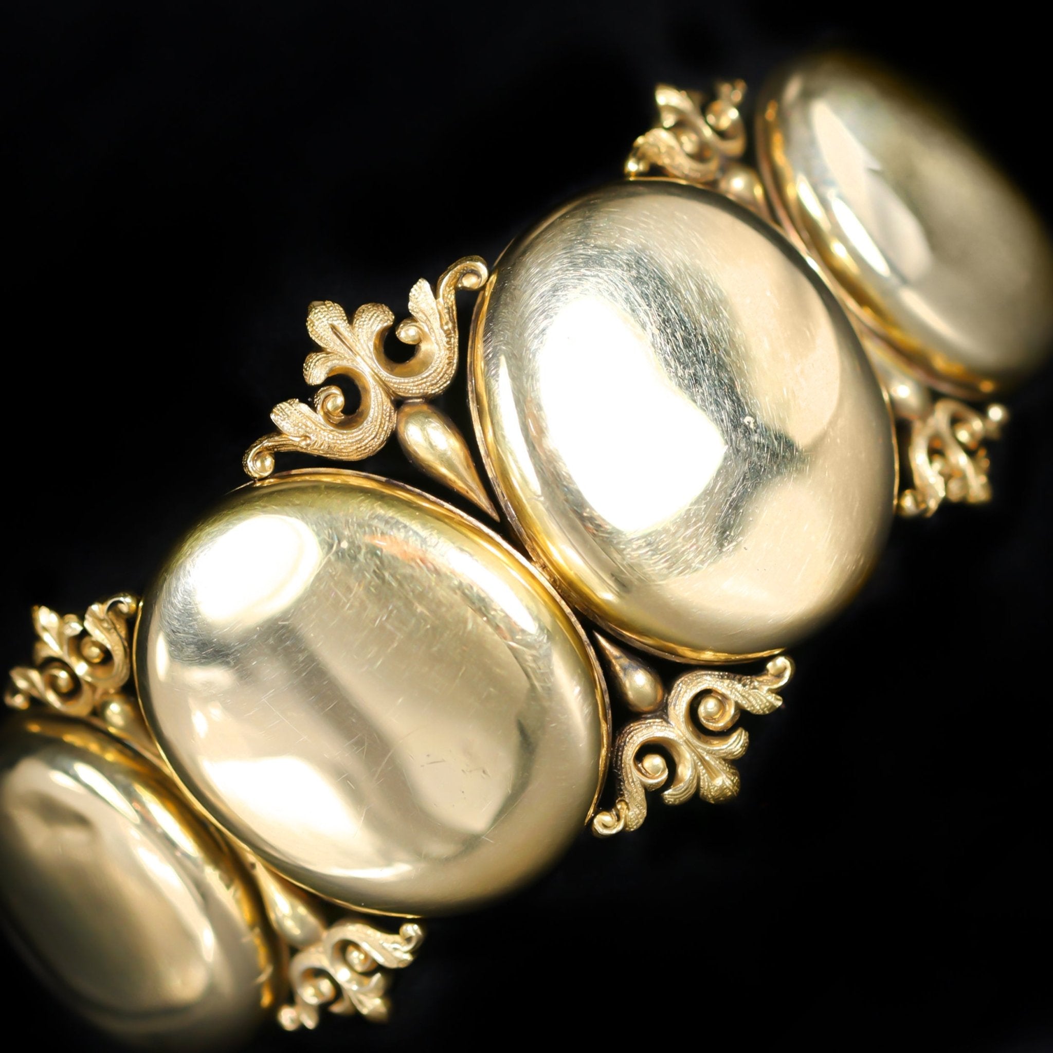 Victorian 14K Yellow Gold Locket Bracelet - Walton's Jewelry
