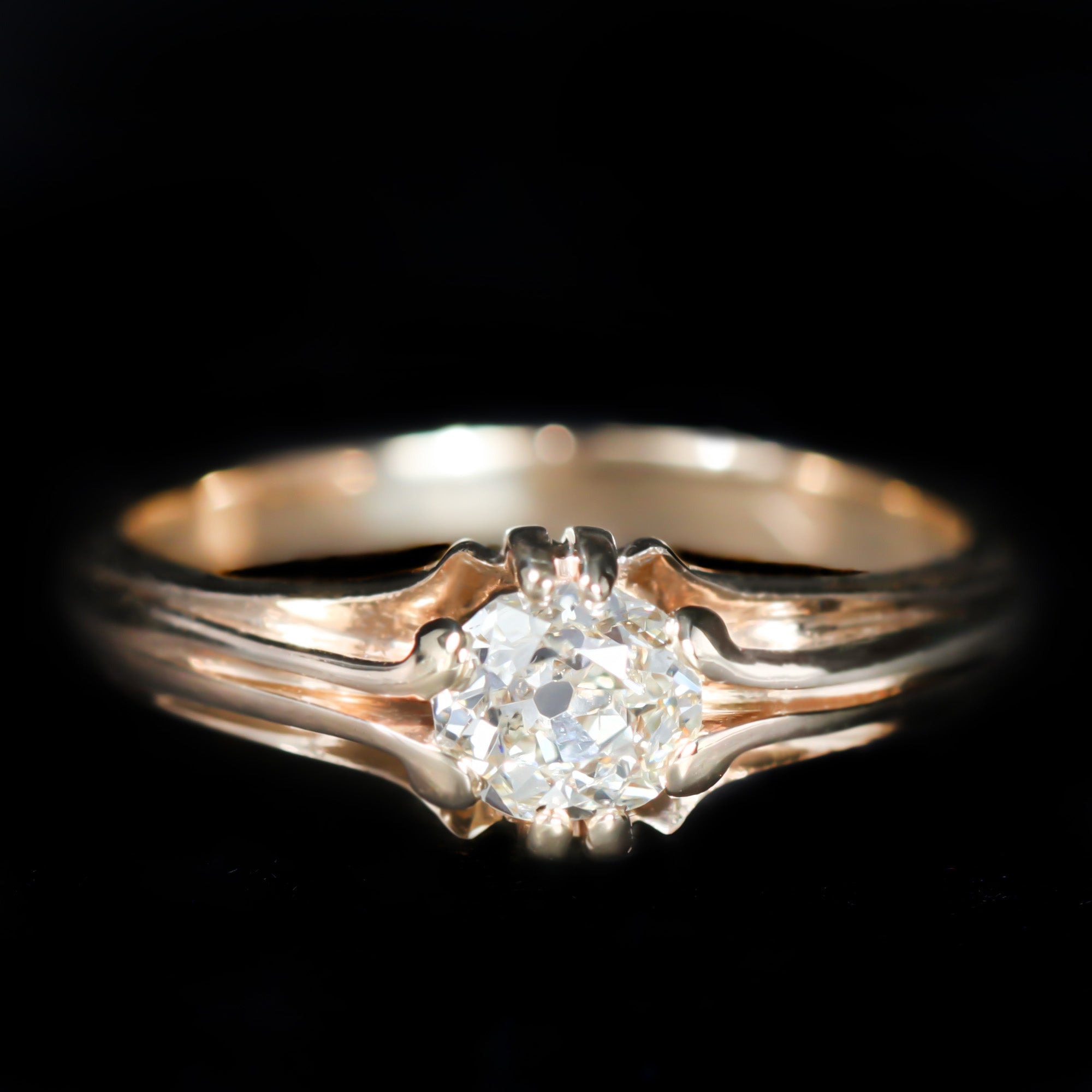Victorian 0.40 Carat Old Mine Cut Diamond Engagement Ring