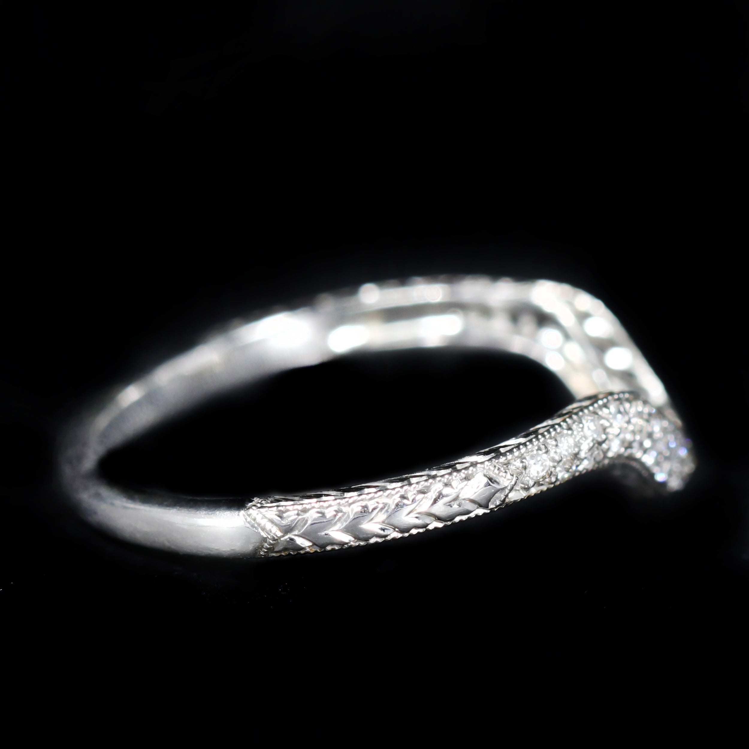 Estate 14K White Gold 0.15 CTW Diamond Curved Band