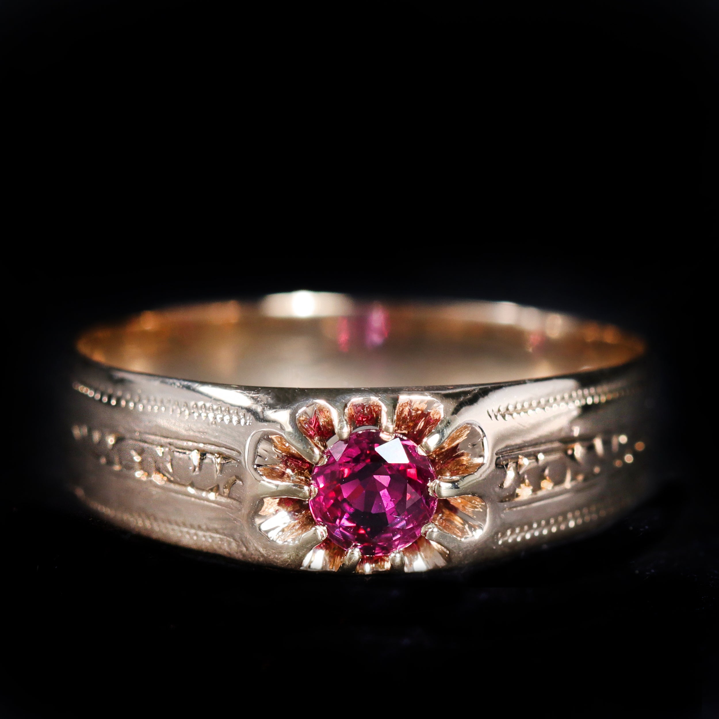 Victorian 14K Yellow Gold 0.27 Carat Ruby Ring